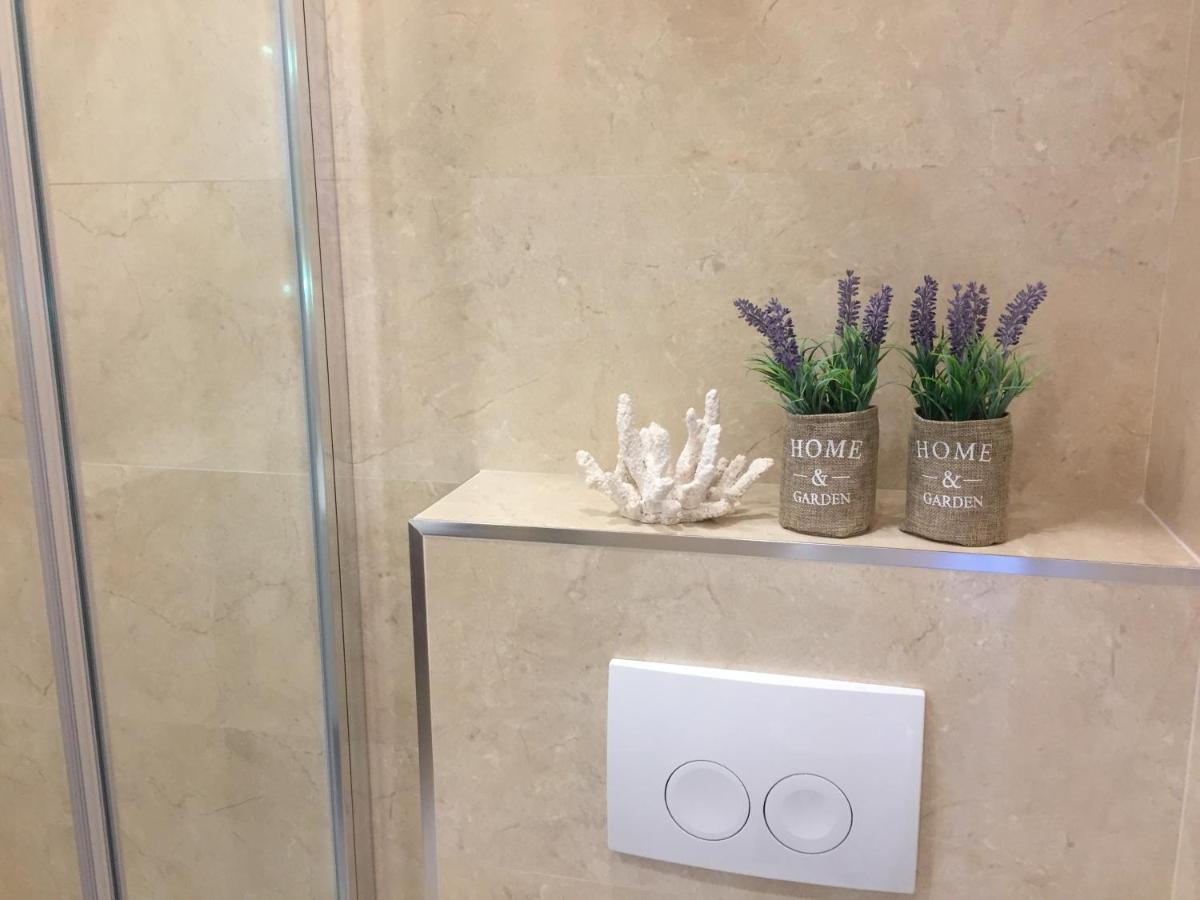 Apartments Jani Хвар Экстерьер фото