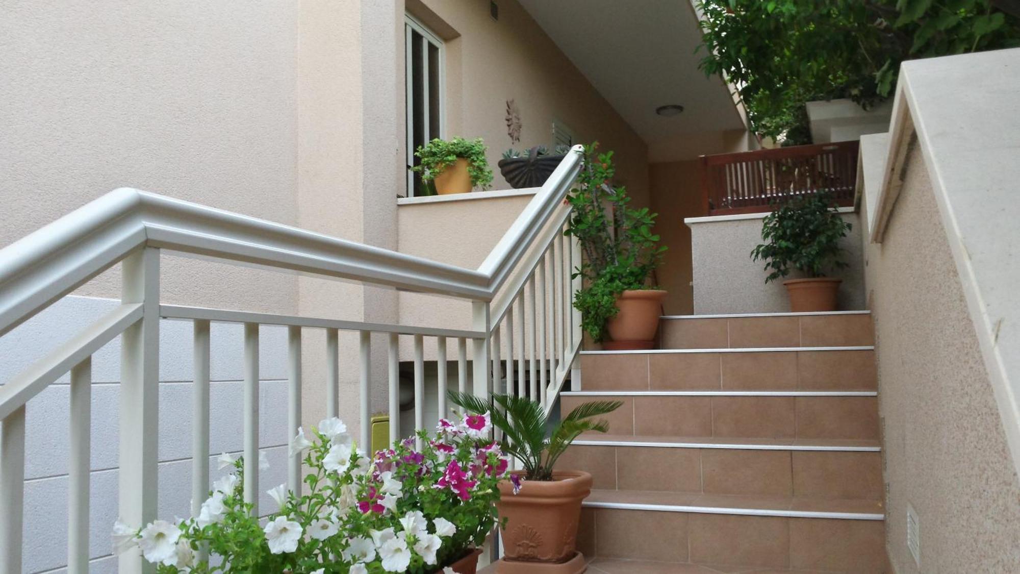 Apartments Jani Хвар Экстерьер фото