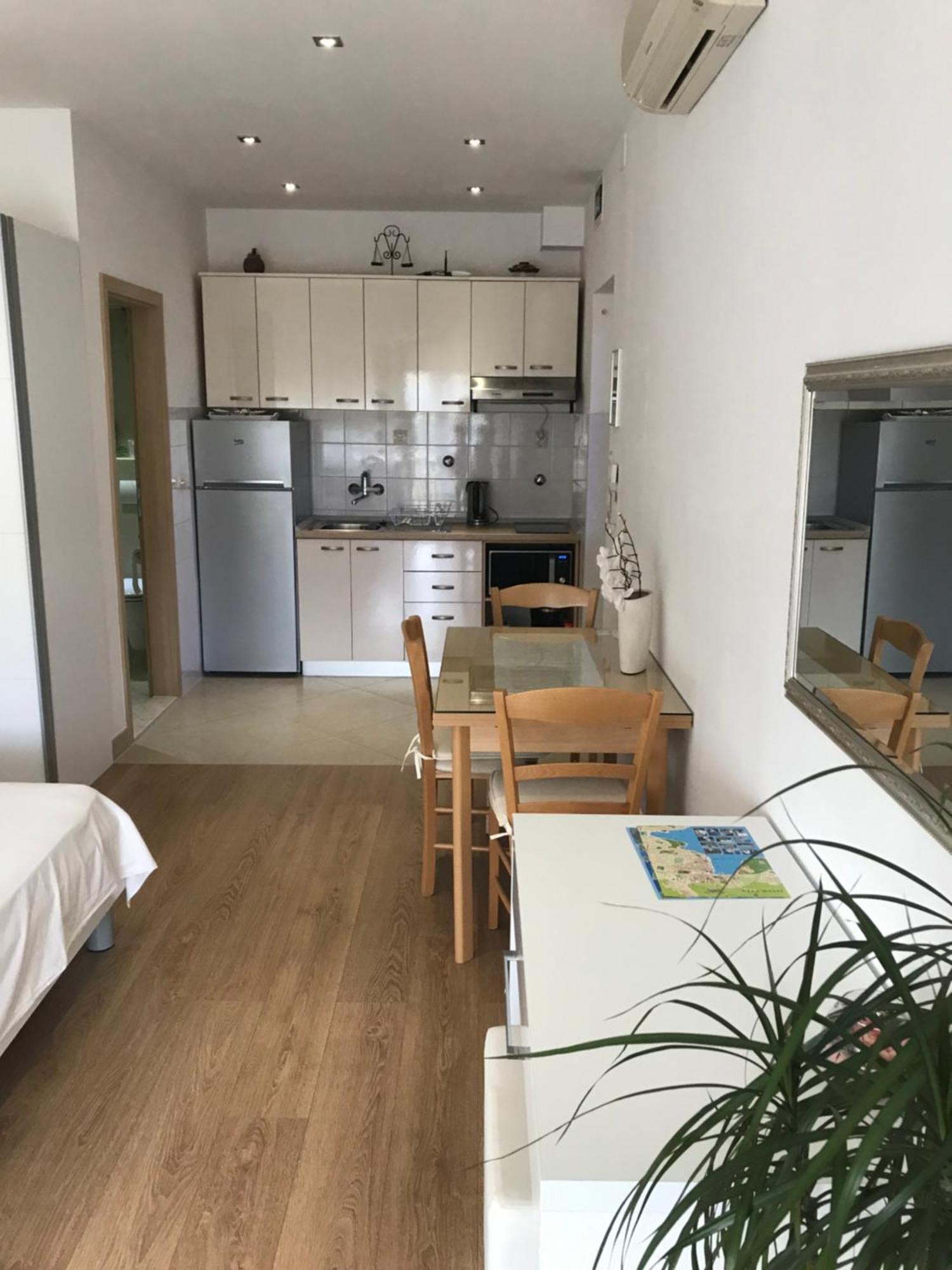 Apartments Jani Хвар Экстерьер фото
